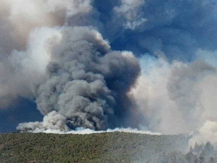 smoke column from wildfire in California